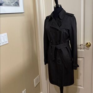 Burberry Black Trench Coat Size 6 Zip out Wool Liner Neiman Marcus $1990 SOLD